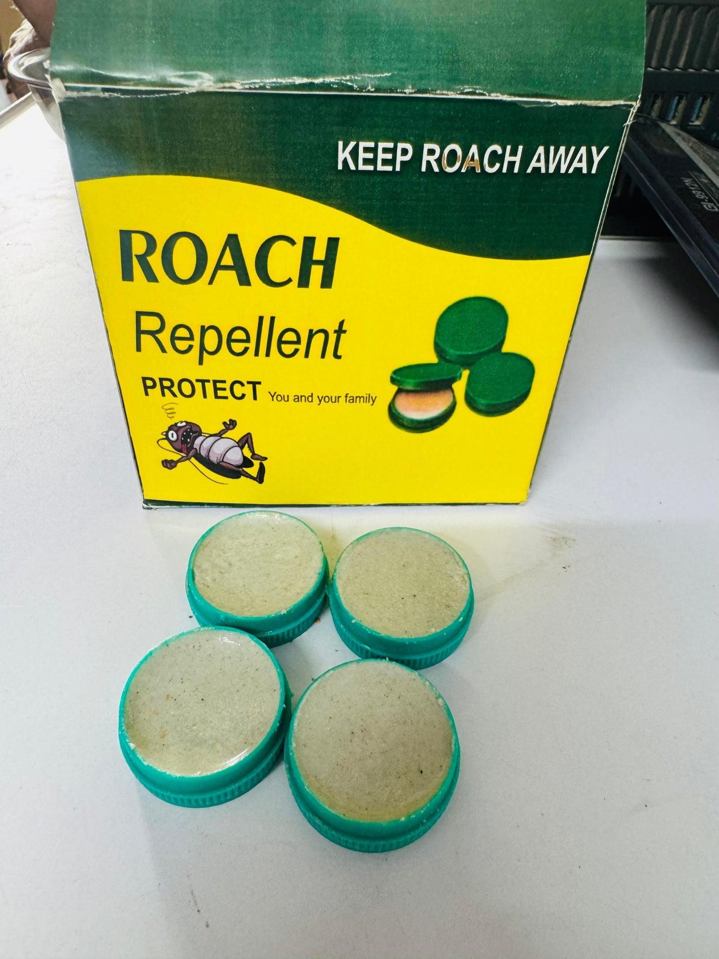 Natural Cockroach Killer for Kitchens, Bathrooms, and Cabinets [24,pc's]